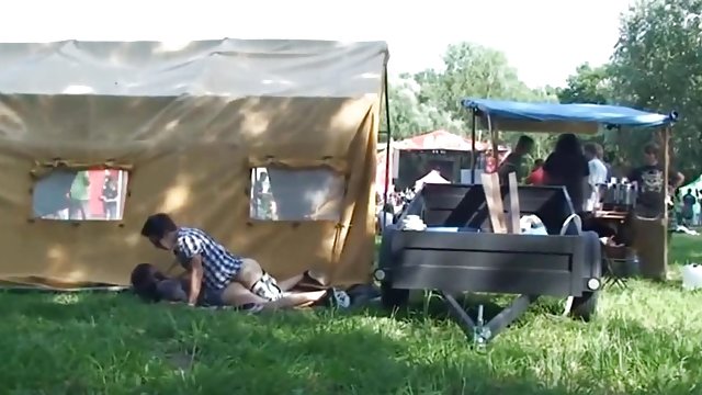 جنسیت بدون ثبت نام همسر من به حمام می طبیعت رود دانلود عکس وفیلم سک30 ، پیشخدمت می کند به من یک کار ضربه